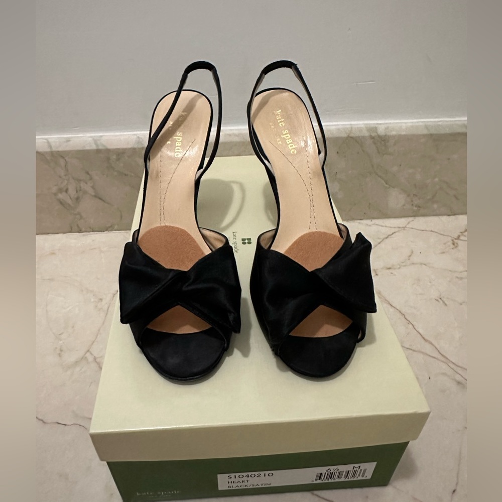 Kate Spade Black Satin Heel in Size 6.5M